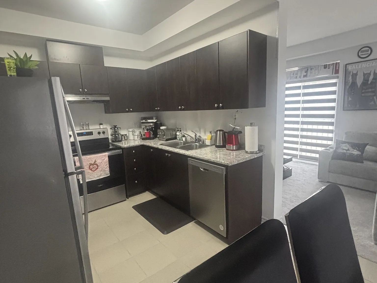 3 bed, $2,200 — Photo 4