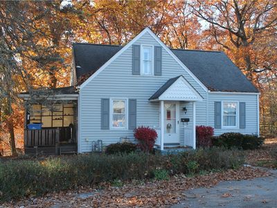 100 Florida Dr, Lower Burrell, PA, 15068