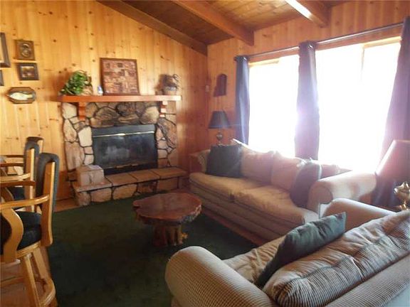 4th image of 213 W Meadow Ln