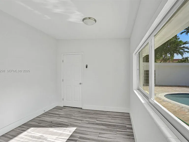 19260 NE 22nd Ave — Photo 63
