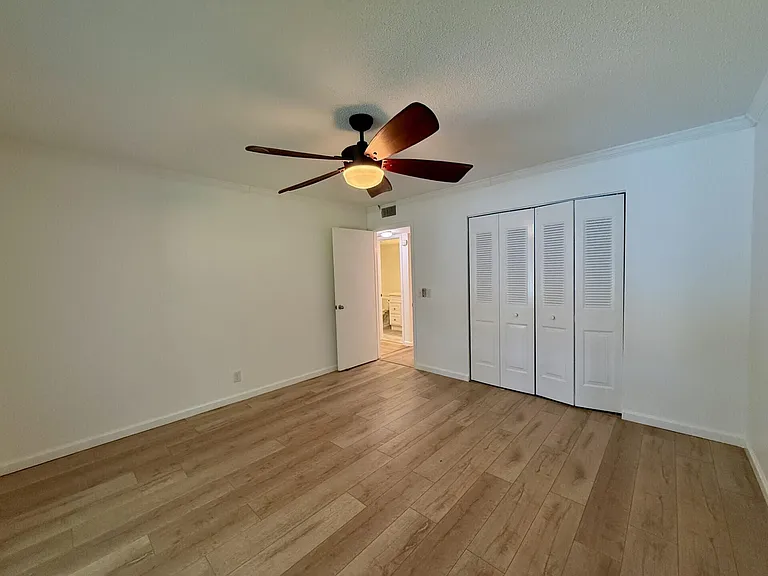 22 Somerset Dr #22-A — Photo 13