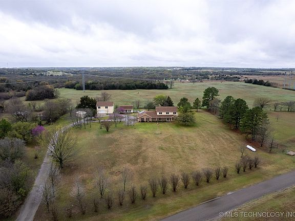 5th image of 575 Majestic Hills Rd