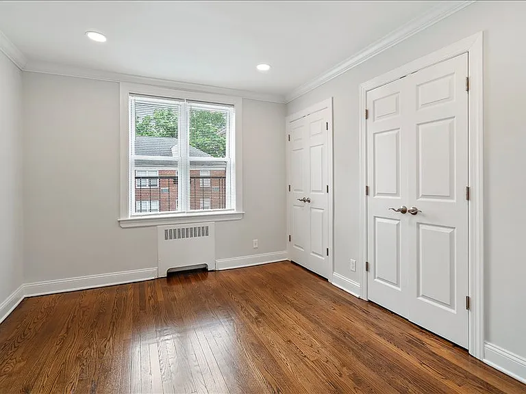 188 Bellevue Ave Apartments — Photo 33