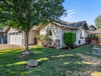 1283 Angler Ln, Grants Pass, OR, 97527