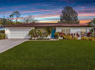 1204 Brandon Lakes Ave, Valrico, FL 33594