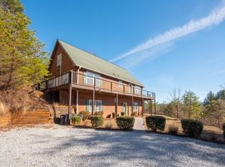 111 Hidden Meadow Ln, Franklin, NC 28734