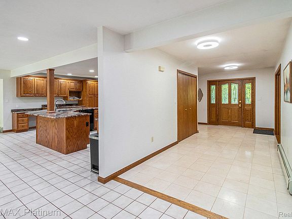 4th image of 4352 Fenton Rd