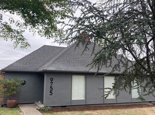 9755 SW Pinehurst Dr, Beaverton, OR 97005