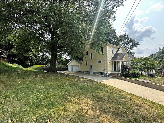3rd image of 1628 17th St NW