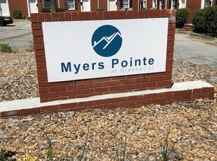 200 Greenbriar Rd APT P, Greensboro, NC 27405