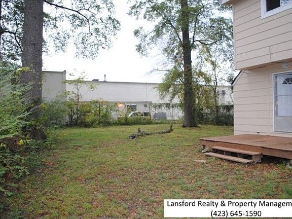 5th image of 5509 Woodlawn Dr