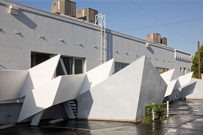 Building Photo 3