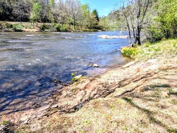 10 Rio Bravo Dr, Sylva, NC 28779