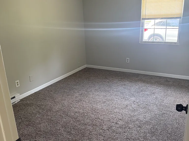 203 Rosemarie Dr — Photo 6
