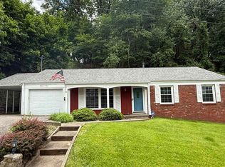 1303 Henry Rd, South Charleston, WV 25303