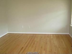 3rd image of 32 Rubins Walk