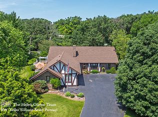 21700 W Hidden Valley Dr, Kildeer, IL