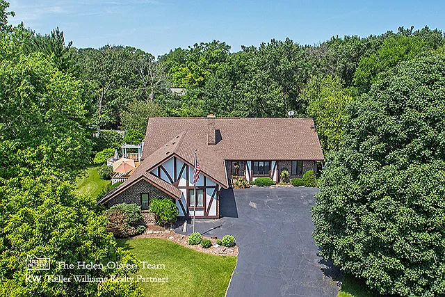 21700 W Hidden Valley Dr photo 1
