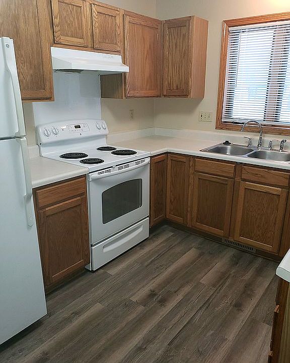 1st image of 627 Hodge St