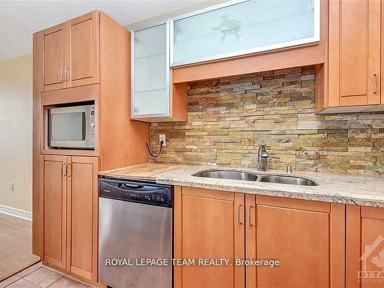 515 Saint Laurent Blvd #644 — Photo 10