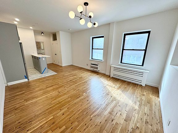 3rd image of 416 Lafayette St APT 3B