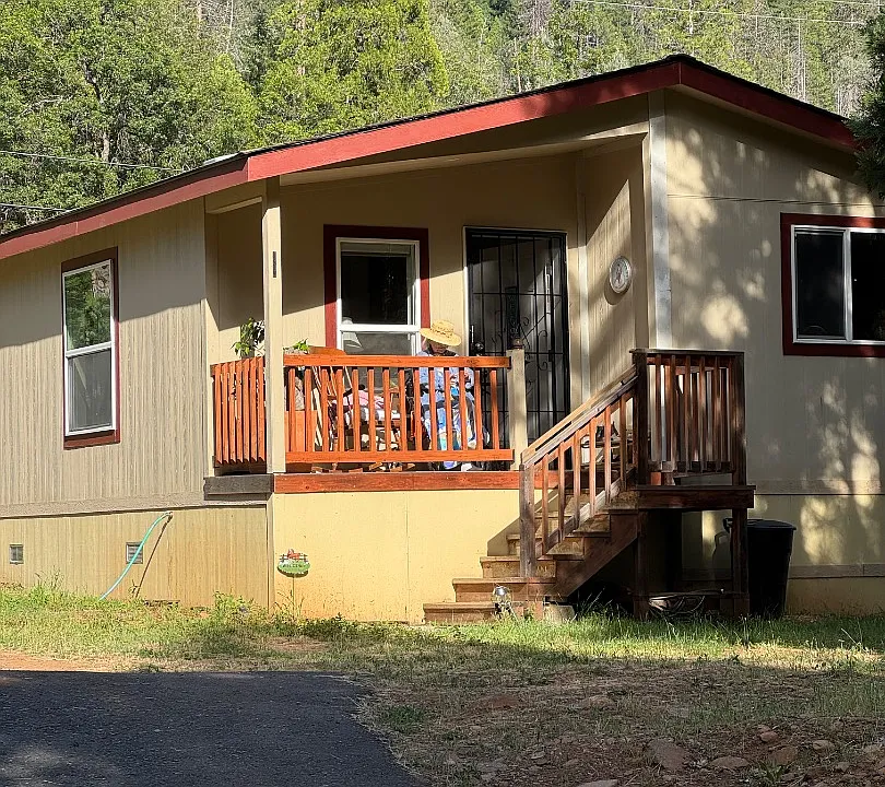 1260 E Weaver Creek Rd