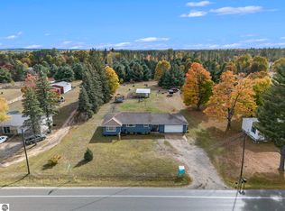 6914 E 34th Rd, Cadillac, MI 49601