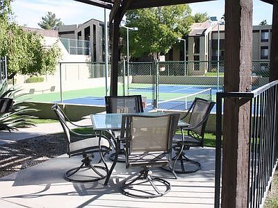 HOA tennis court