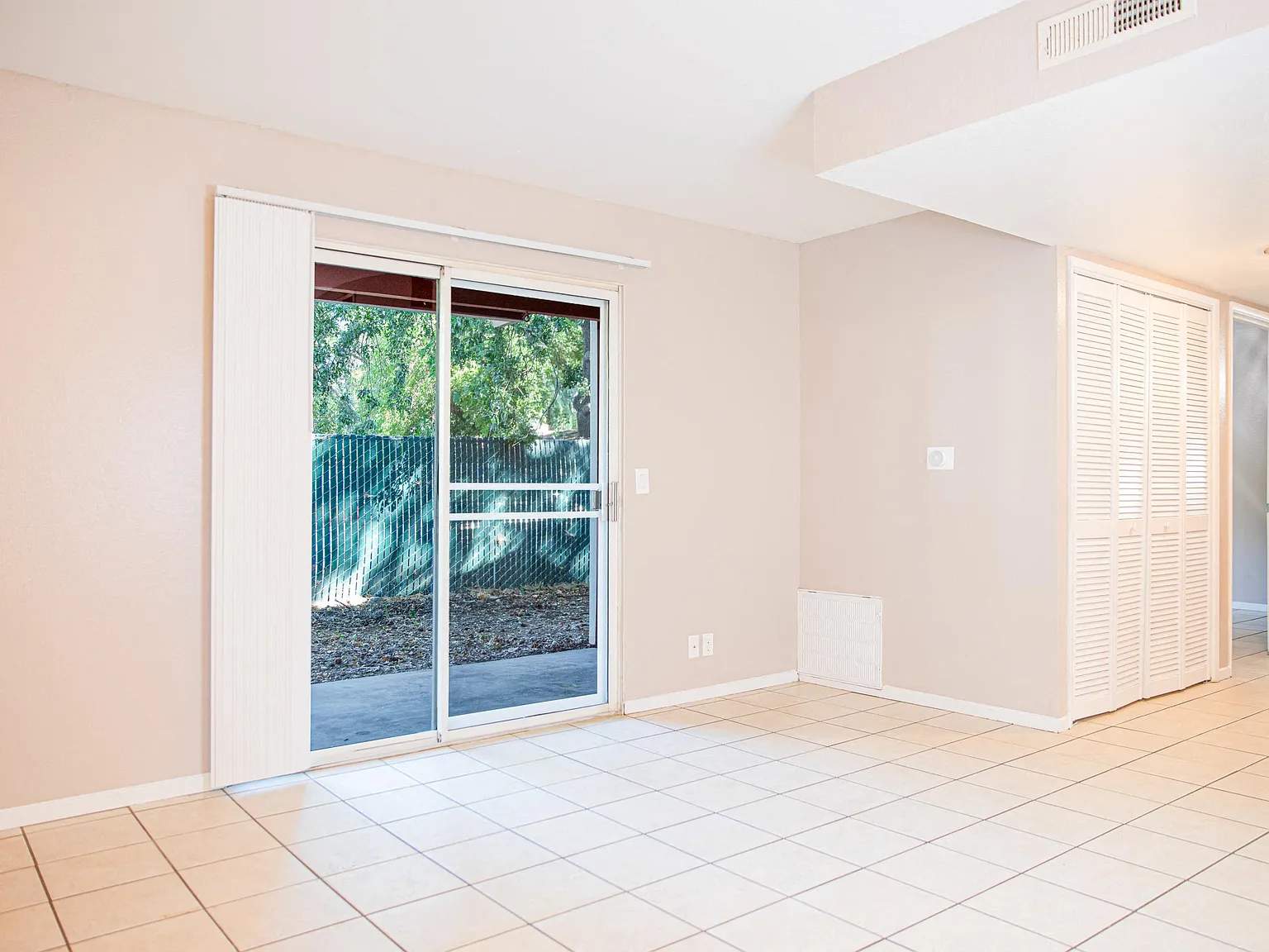 Pomona Townhomes — Photo 4