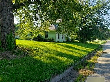 4th image of 23723 121st Ave W
