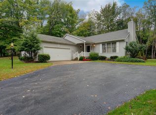 61 Bowen Rd, East Aurora, NY 14052