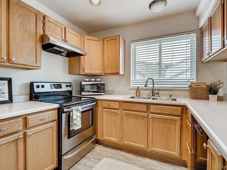404 Antero St — Photo 8