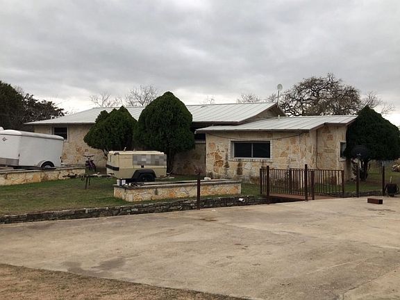 2nd image of 234 Oakhill Dr