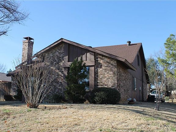 3rd image of 713 Mockingbird Dr