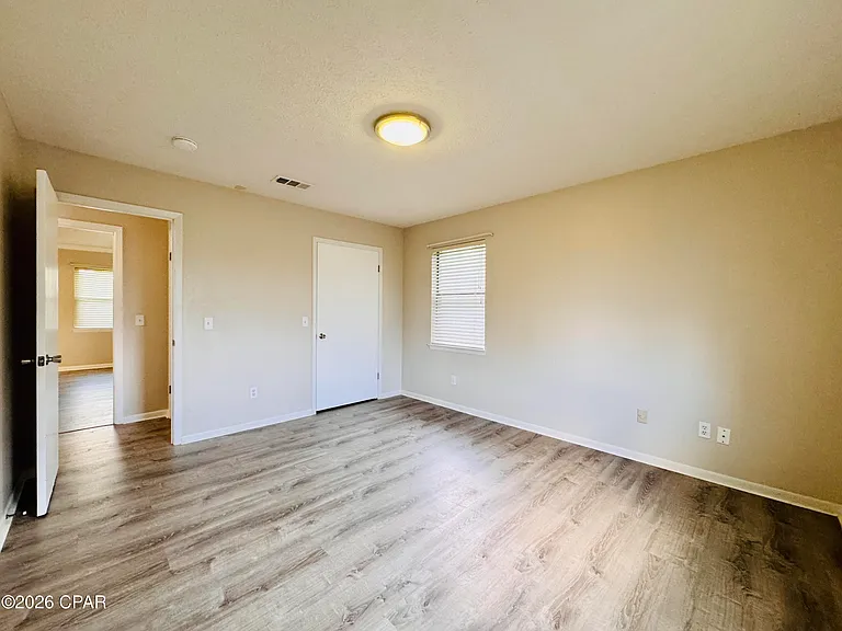 618 Gabriel St — Photo 13