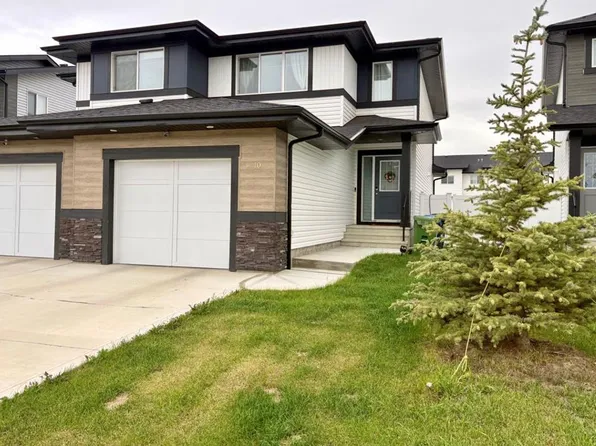 10 S Earl Close, Red Deer, AB T4P 3G5