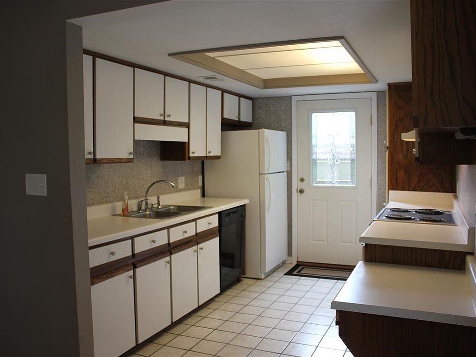 1st image of 3500 Parkwood Ave