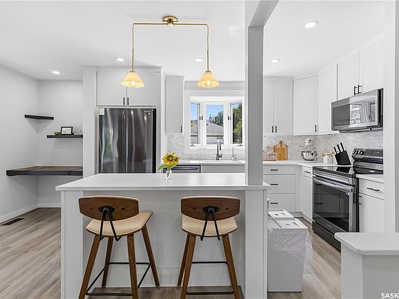 5th image of 639 L AVENUE S