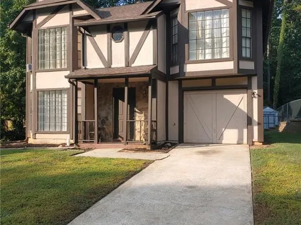 5062 N Woodbridge Trl, Stone Mountain, GA 30088
