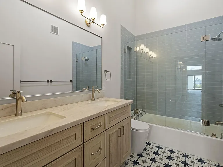 683 Marine View Ave — Photo 20