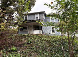 1087 Hillcrest Rd, Wellsville, OH 43968