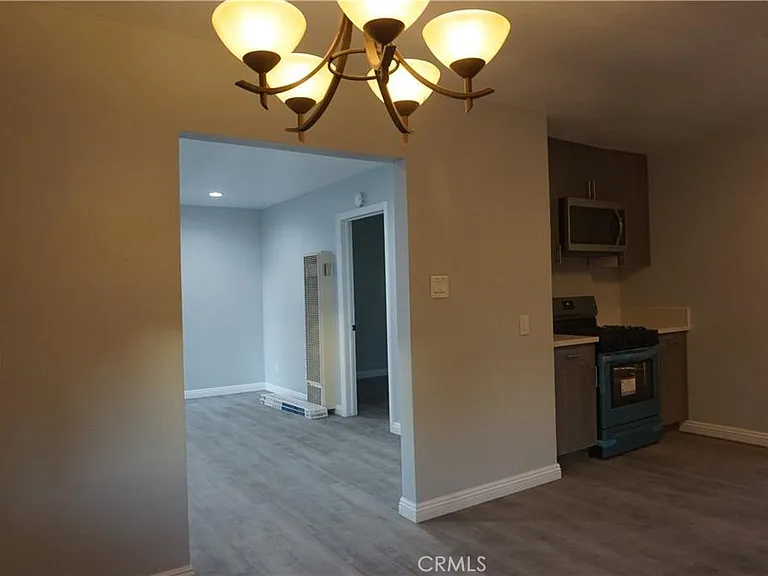 137 W Olive St #3 — Photo 11