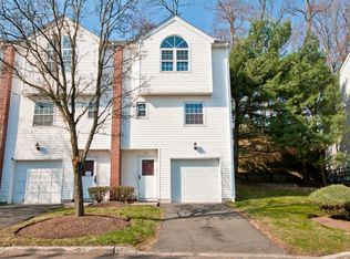 60 Village Ml, Haverstraw, NY 10927