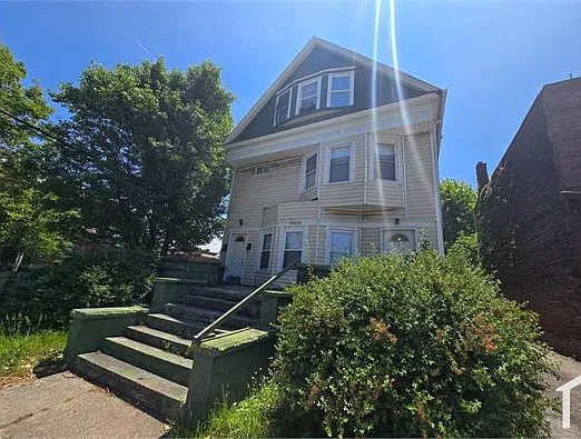 2 bed, 1297 sqft, $1,000 — Photo 1