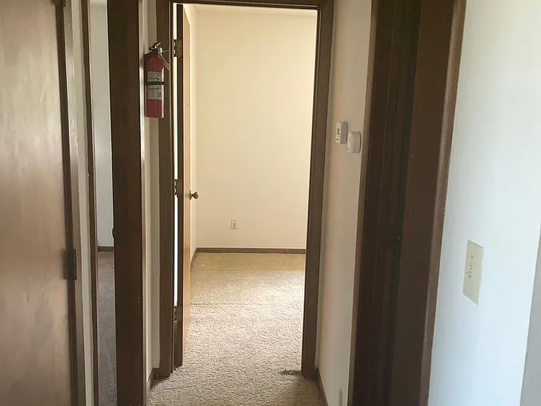 2940 Leeway Dr — Photo 14