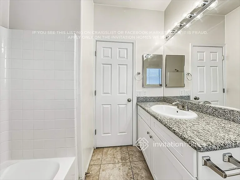 1608 S 79th Ln — Photo 16