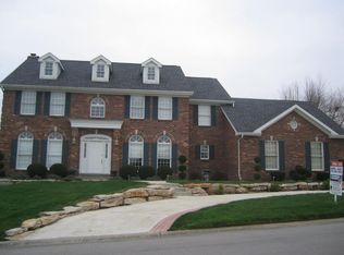 562 Malinmor Dr, Weldon Spring, MO 63304