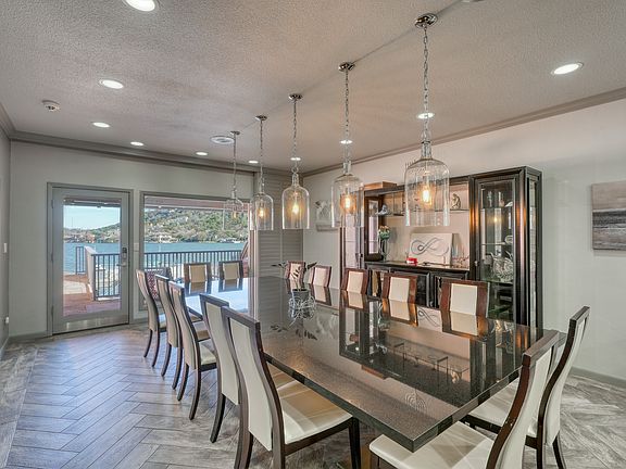 4th image of 521 Horseshoe Bay North Blvd