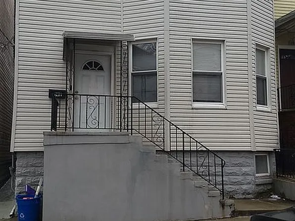 142 Tappan St, Kearny, NJ 07032