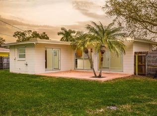 3746 Overlook Dr NE, Saint Petersburg, FL 33703